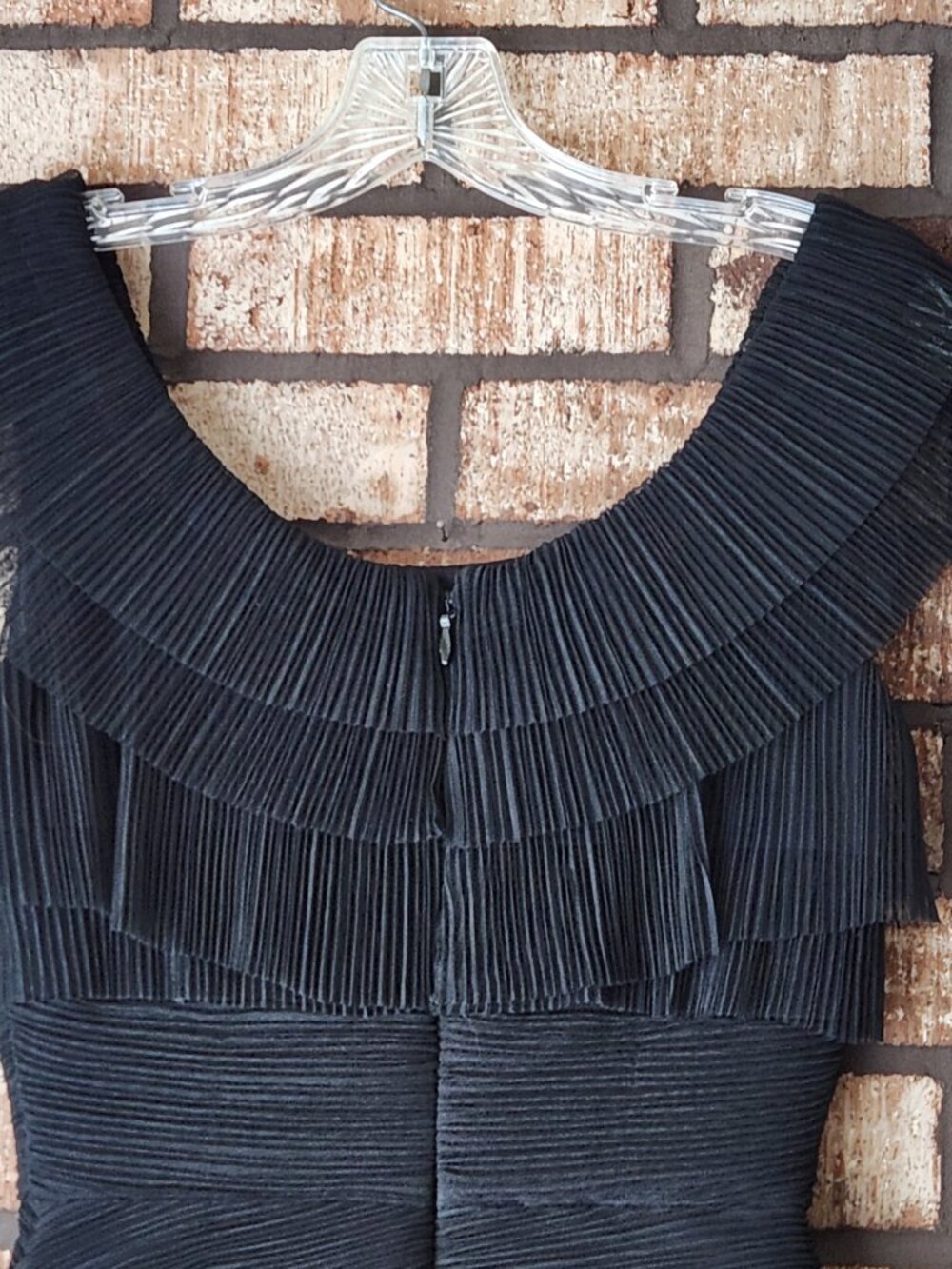 BCBGMaxAzria Black Sleeveless Ruffle Neck Mini Dress Size 2 - Picture 4 of 5